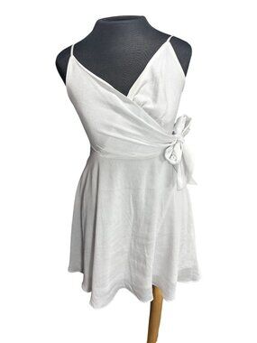 Express White Wrap Dress XS Adjustable Spaghetti Strap Bow Detail